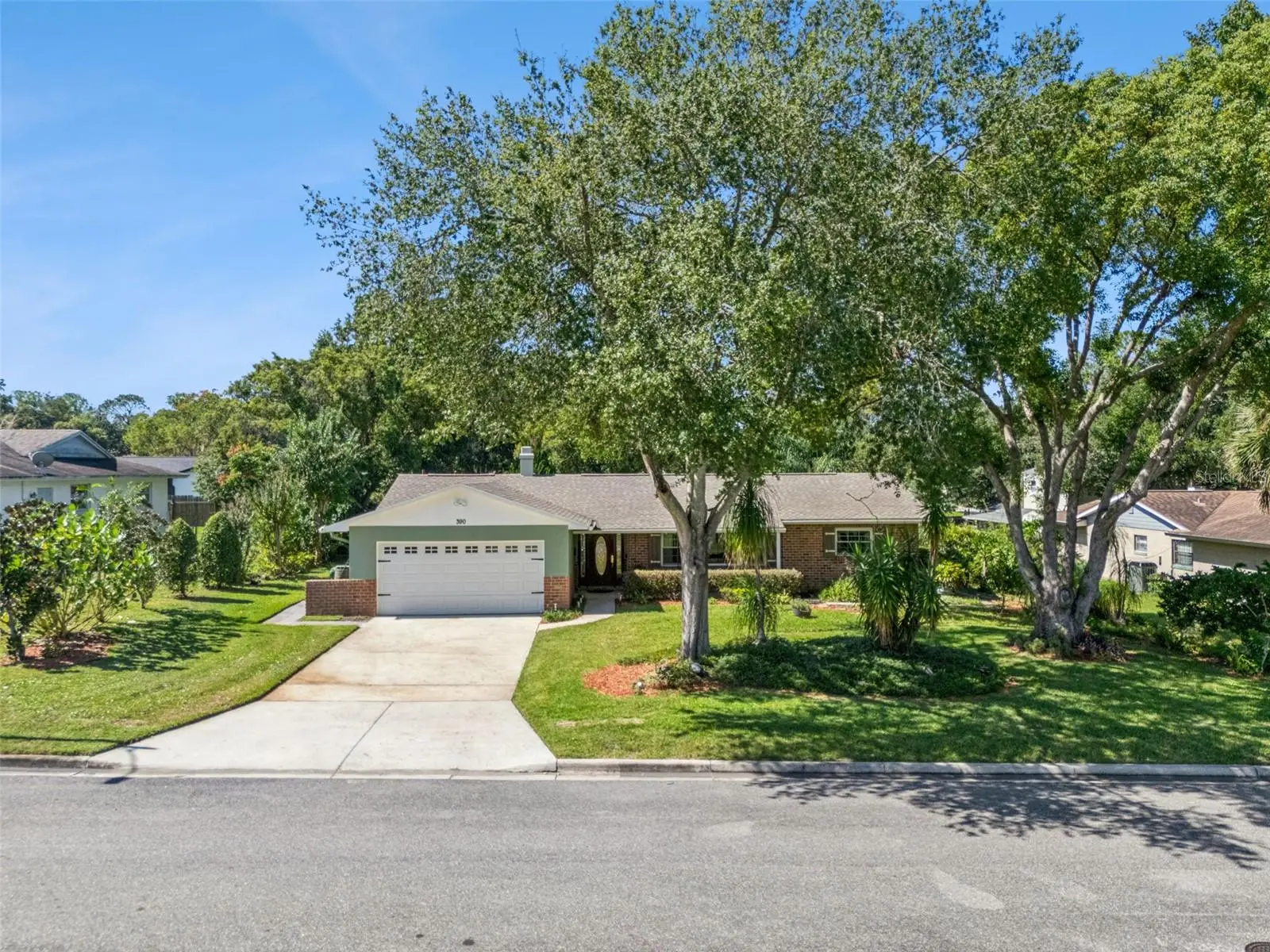 390 Grove Court, FL