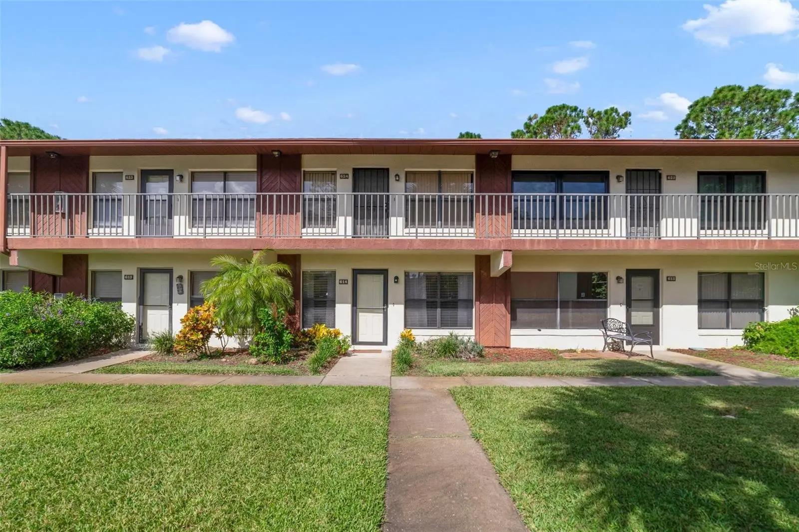 108 Lacosta Lane, FL