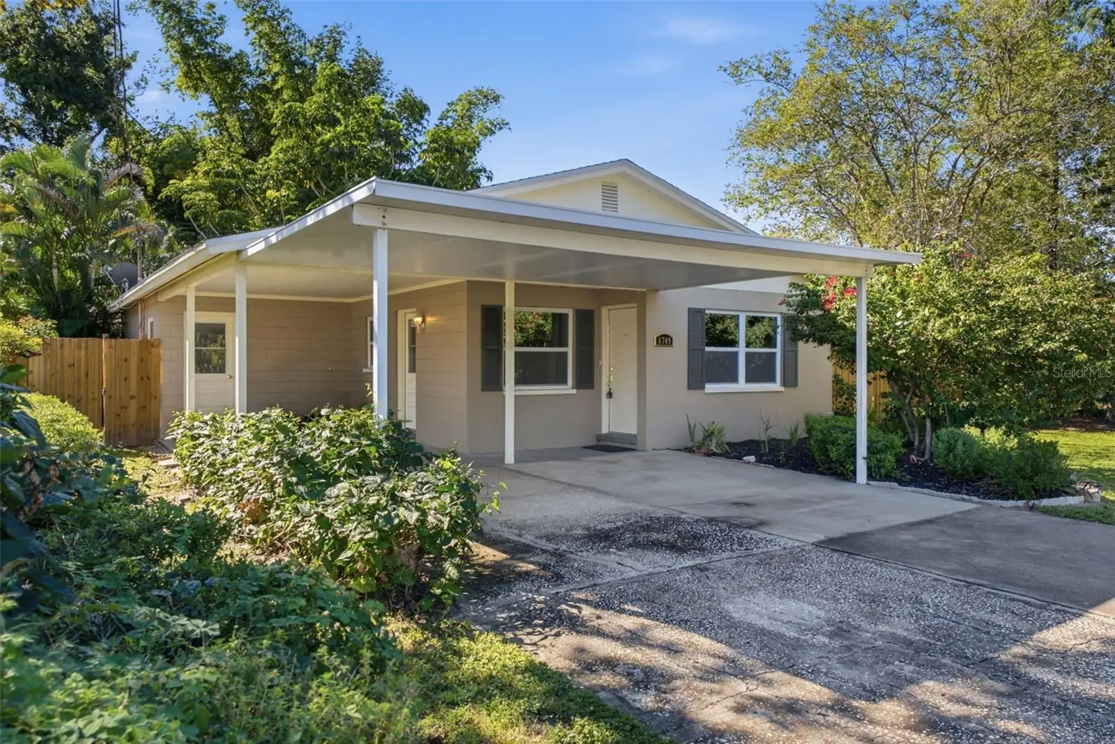 6709 Dauphin Avenue, FL