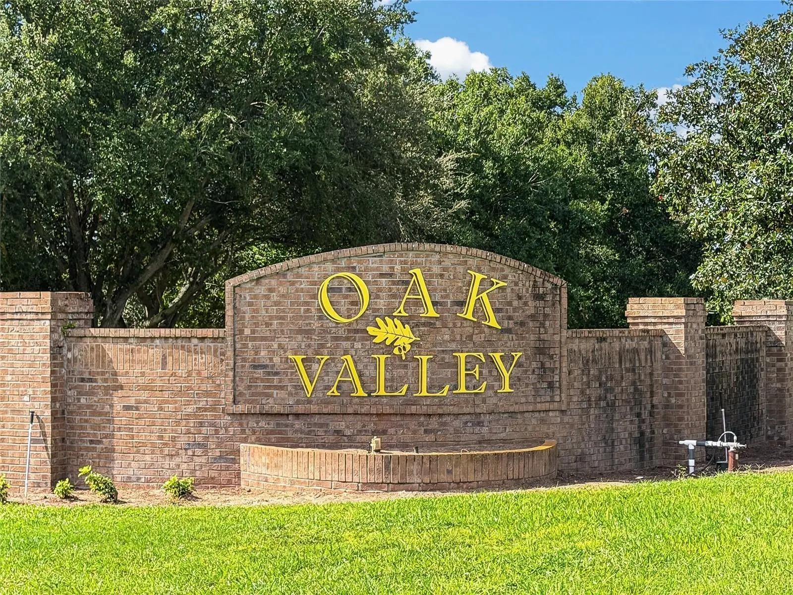 1048 Hill Mount Drive, FL