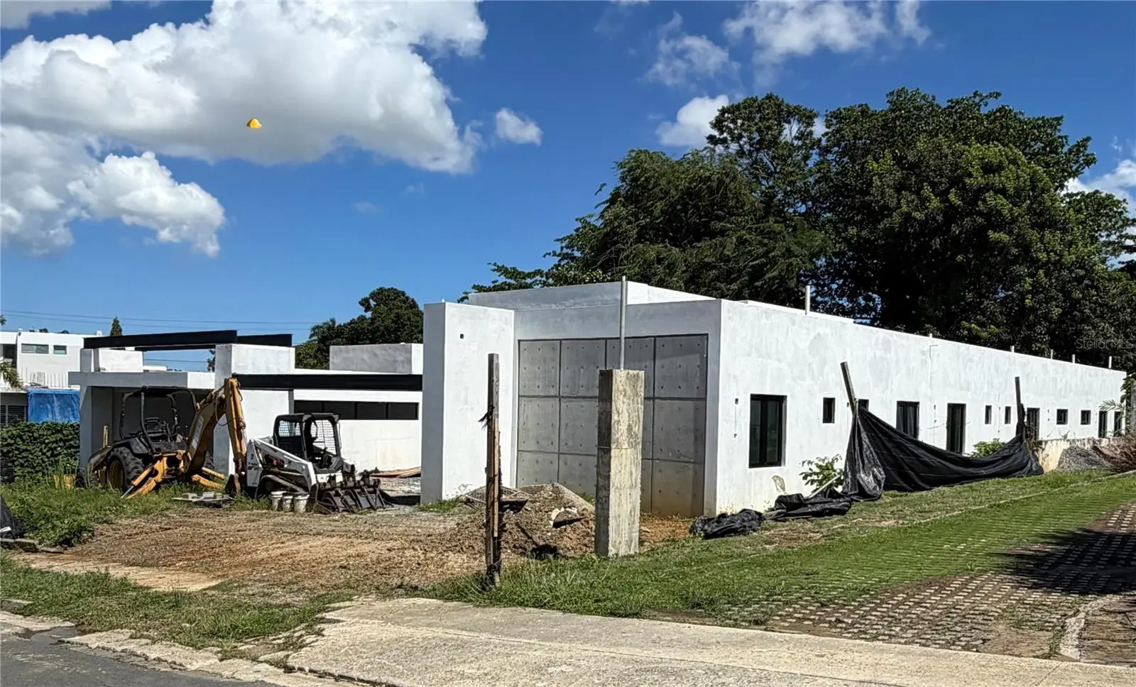 137 Calle Violeta, PR