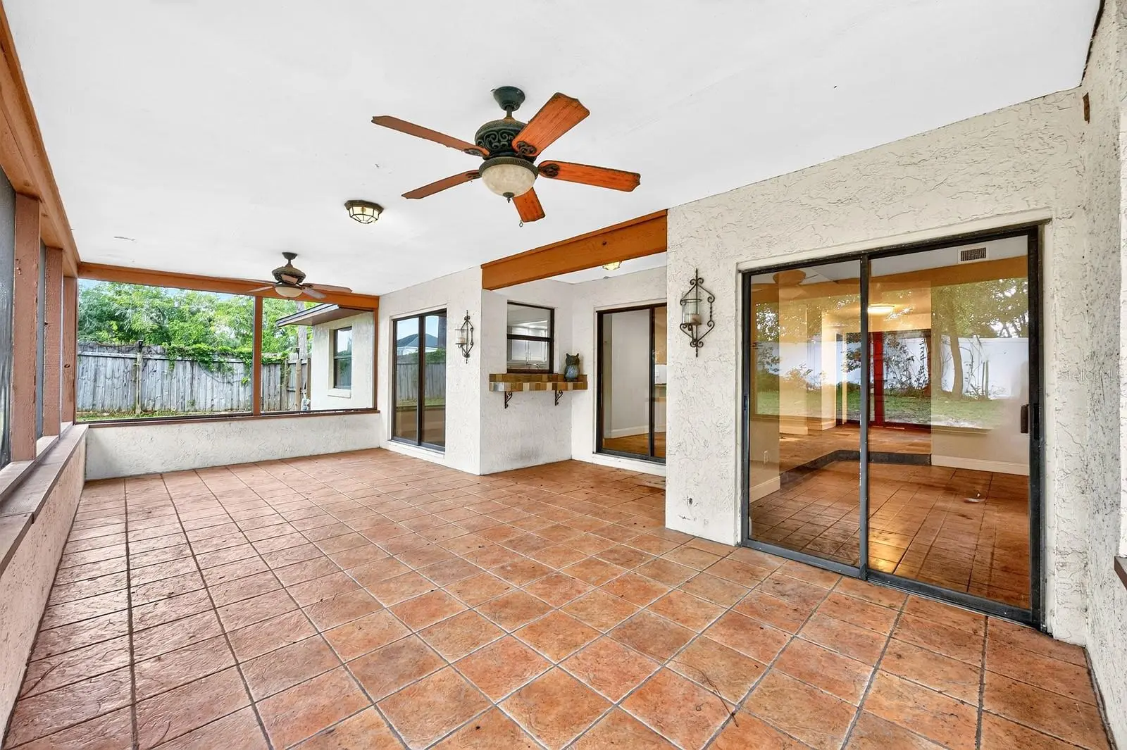 1110 Pine Oaks Court, FL