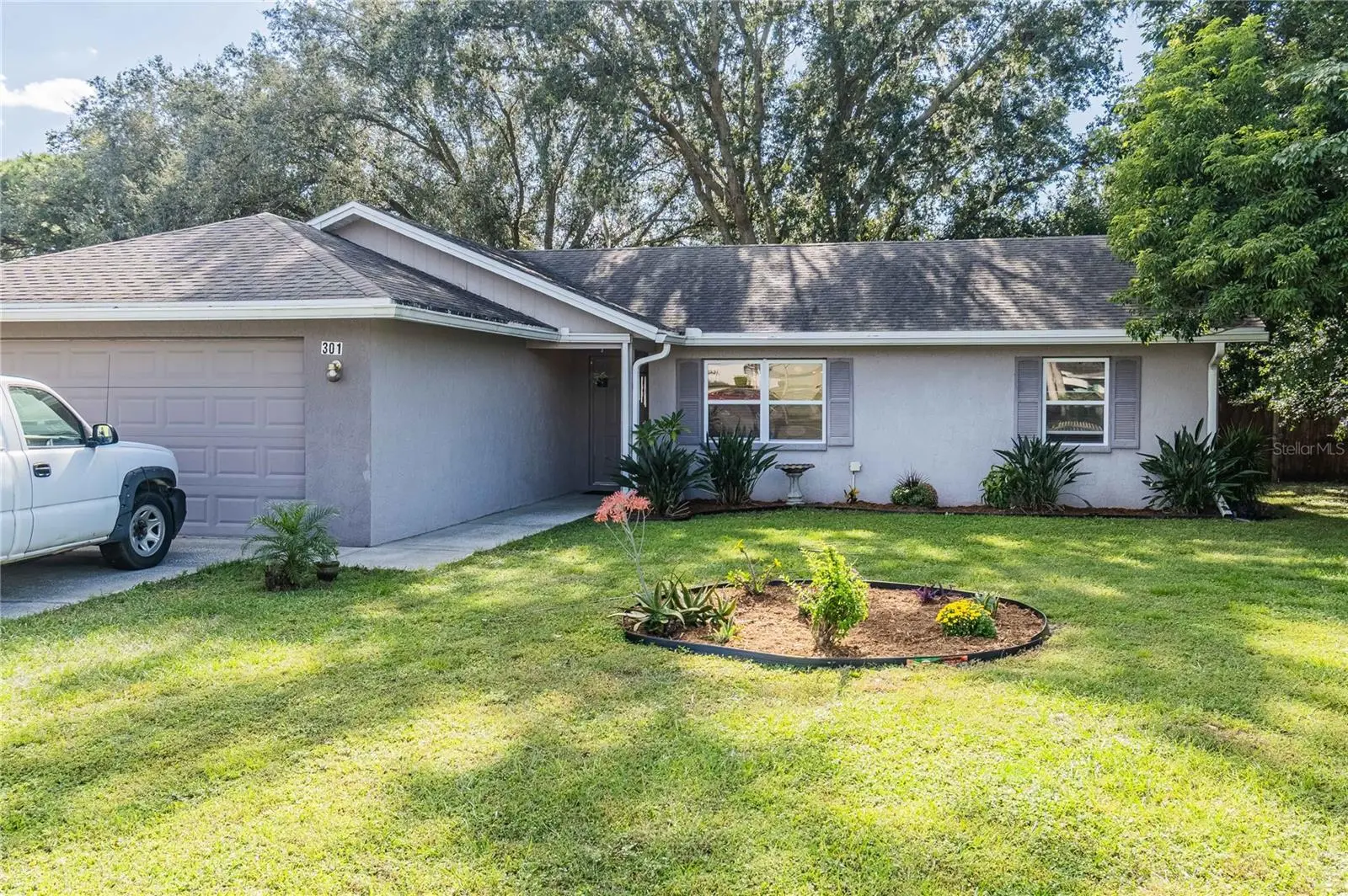 301 Louis Edward Court, FL