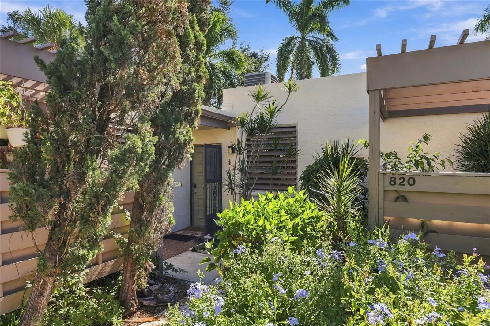820 Oak Drive, FL