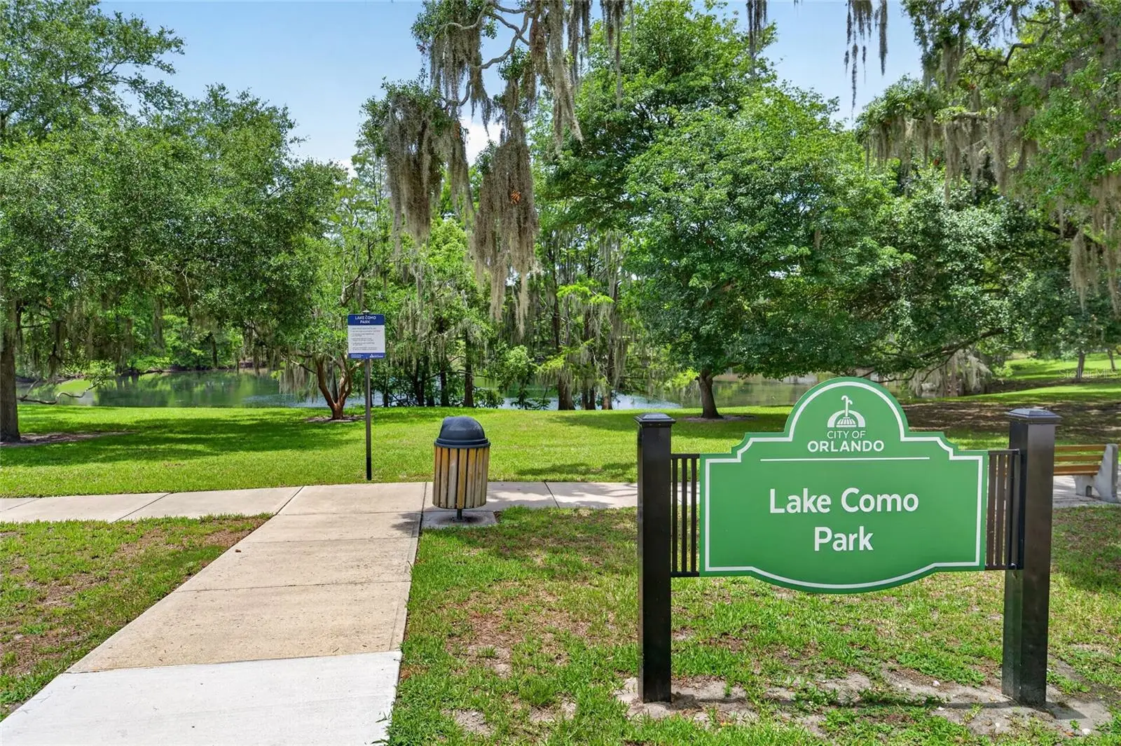 512 Mayfair Circle, FL