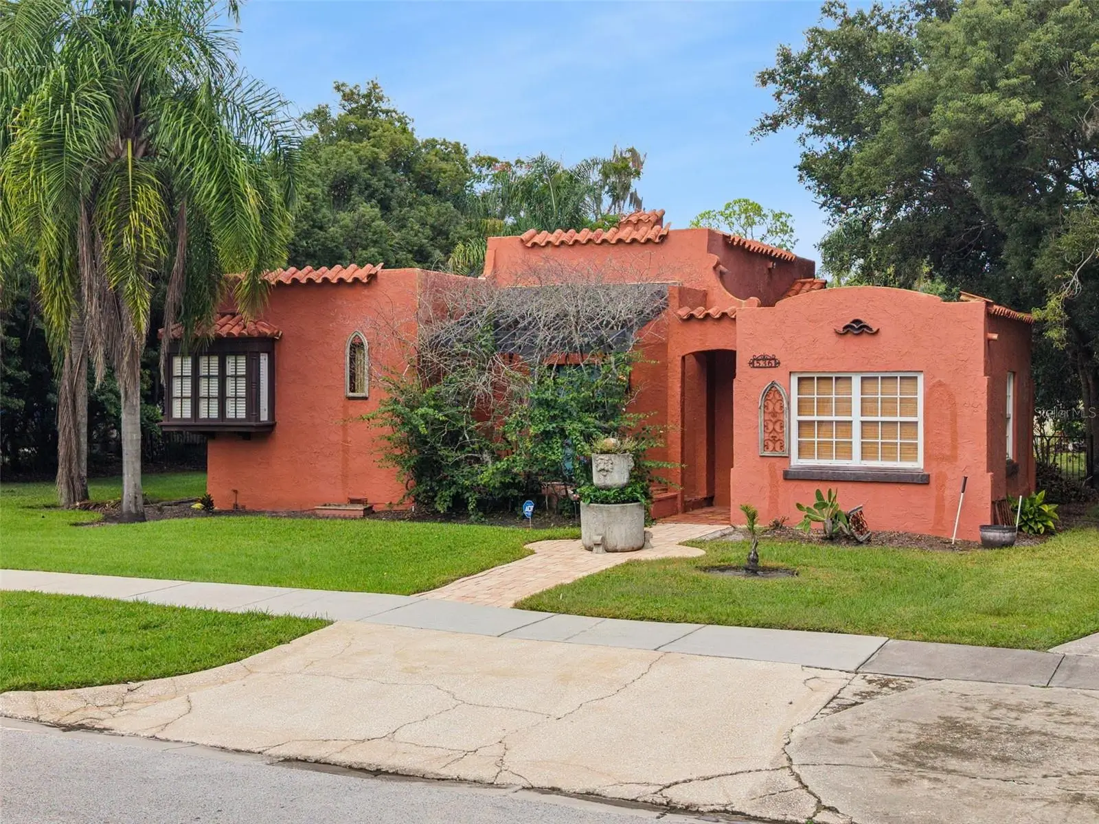 536 Valencia Street, FL