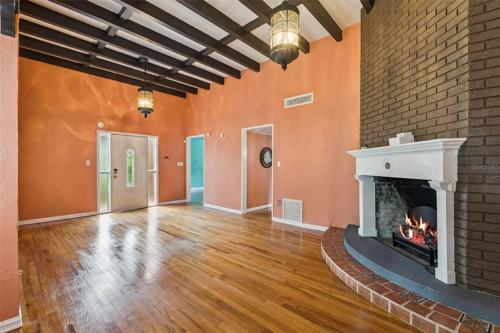 536 Valencia Street, FL