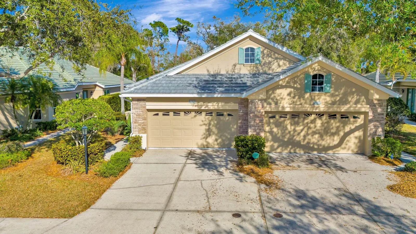 5035 Lakescene Place, FL
