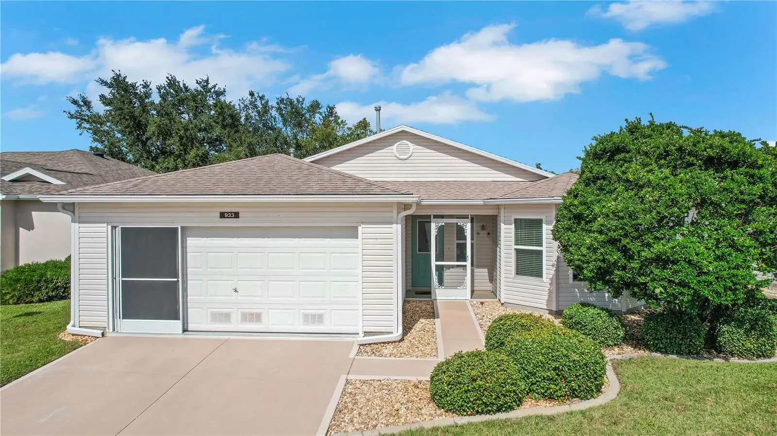 933 Eagles Landing, FL