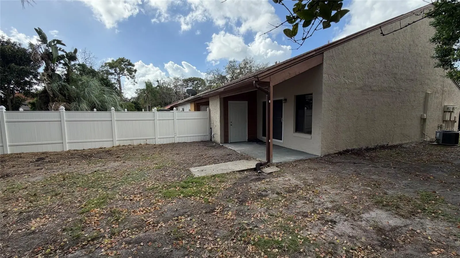 2717 Gray Fox Lane, FL