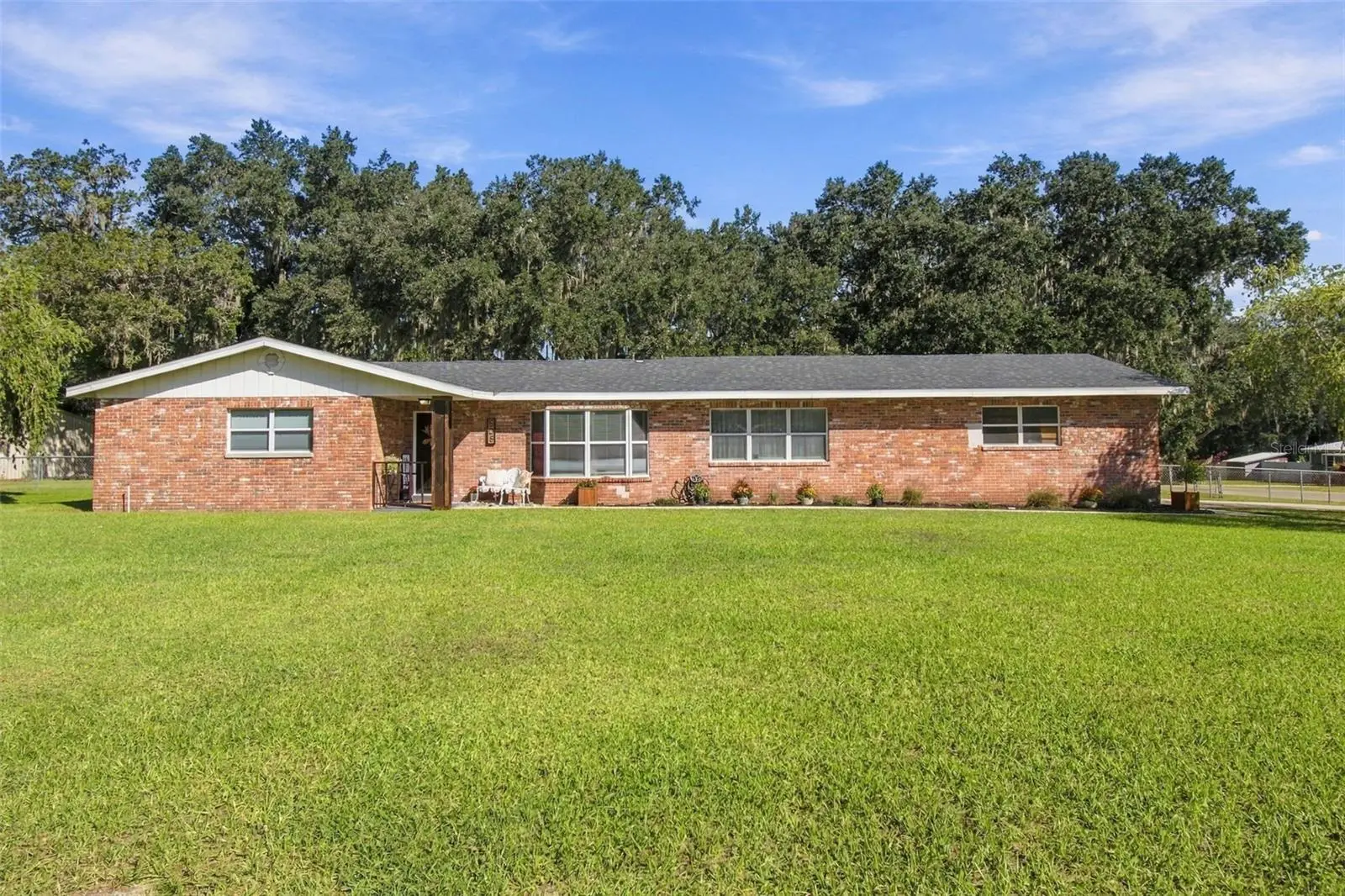 605 Dees Road, FL