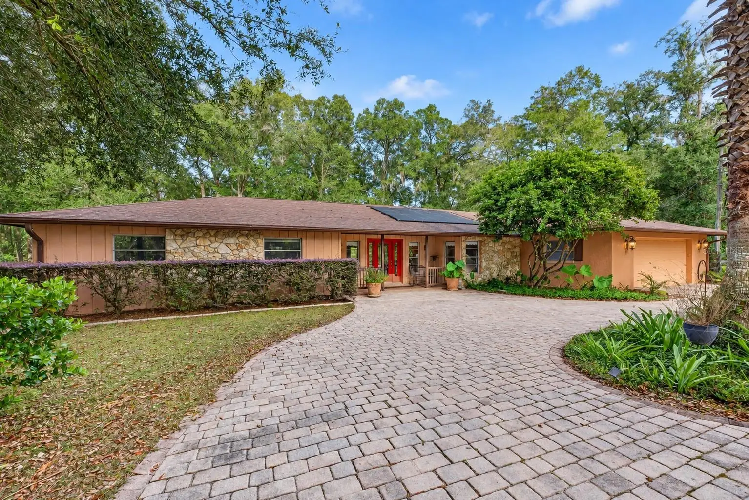 19 Northern Dancer Drive, FL