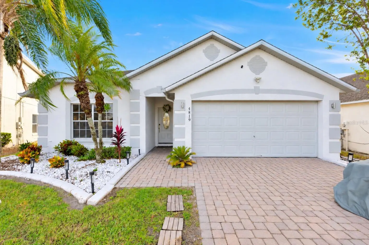 4819 Cumbrian Lakes Drive, FL