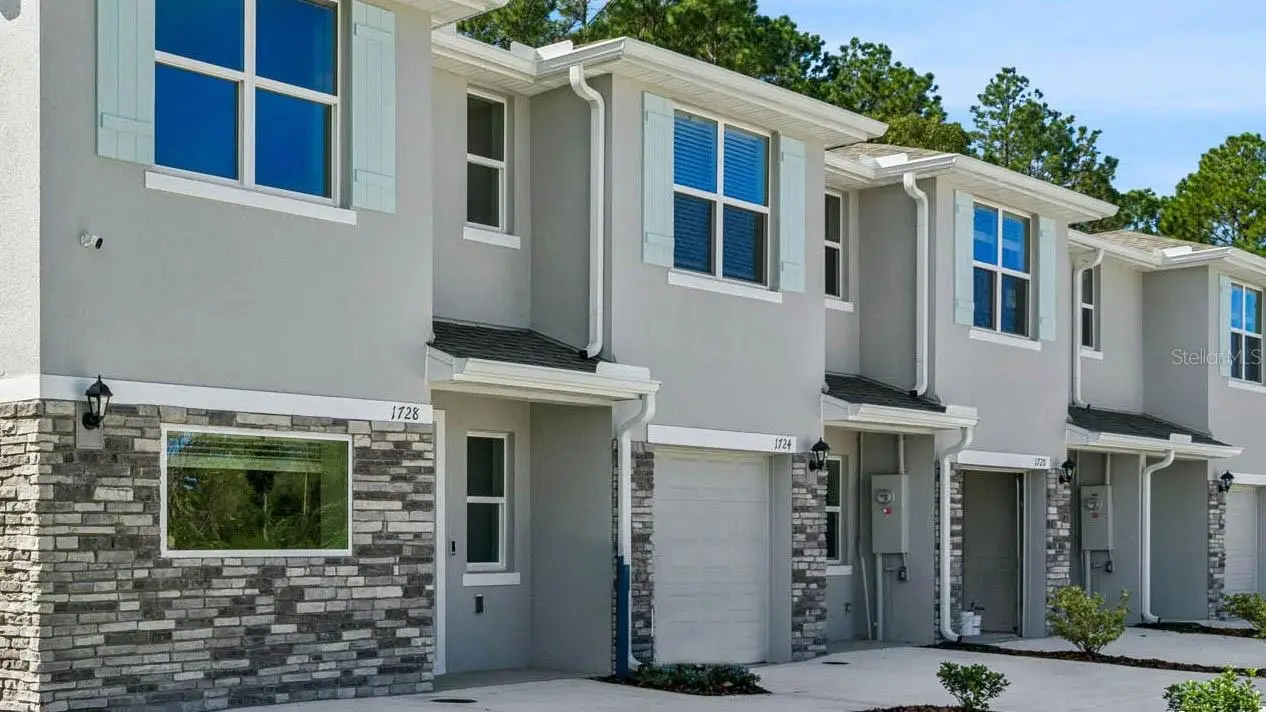 1676 Sugarwood Loop, FL