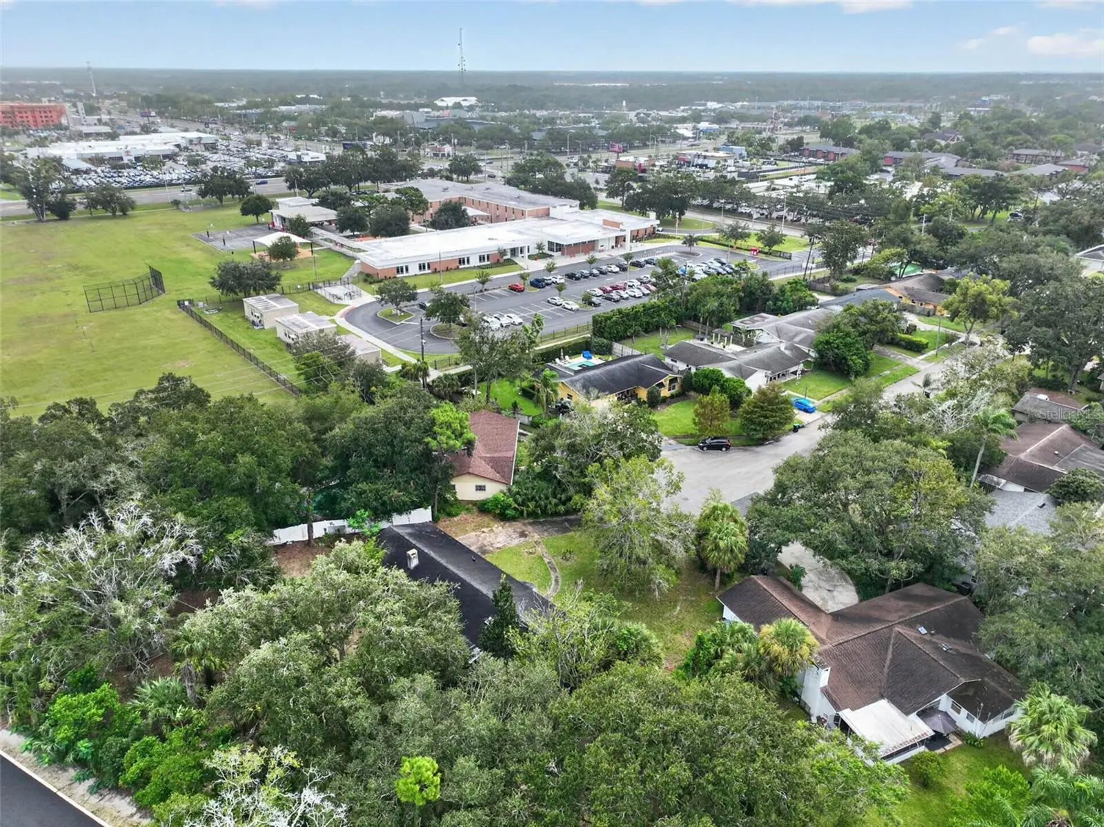 257 Lincolnshire Road, FL
