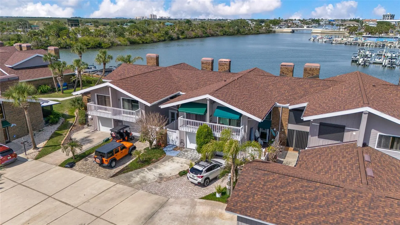 121 Lagoon Court, FL