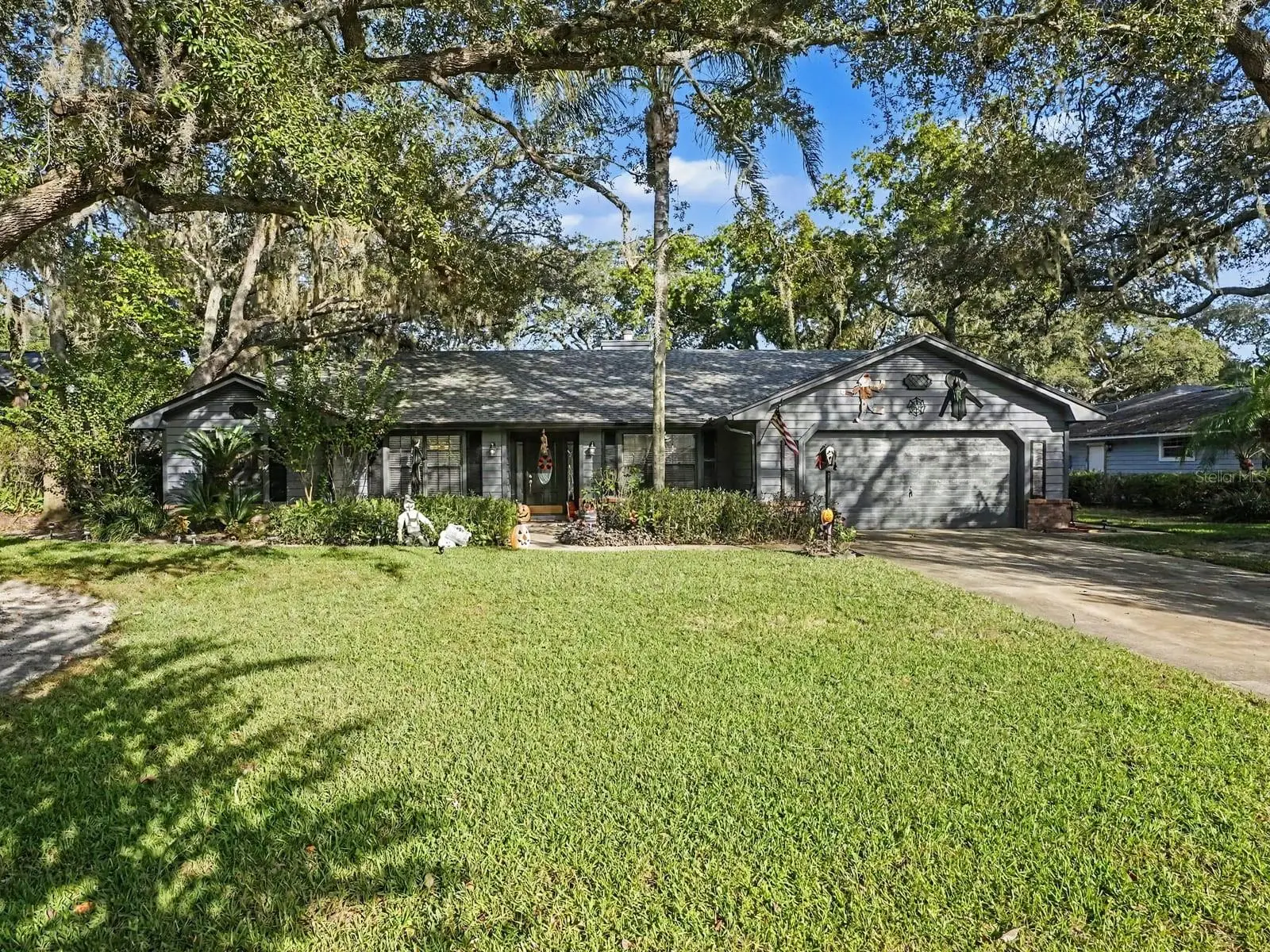 676 Mourning Dove Circle, FL