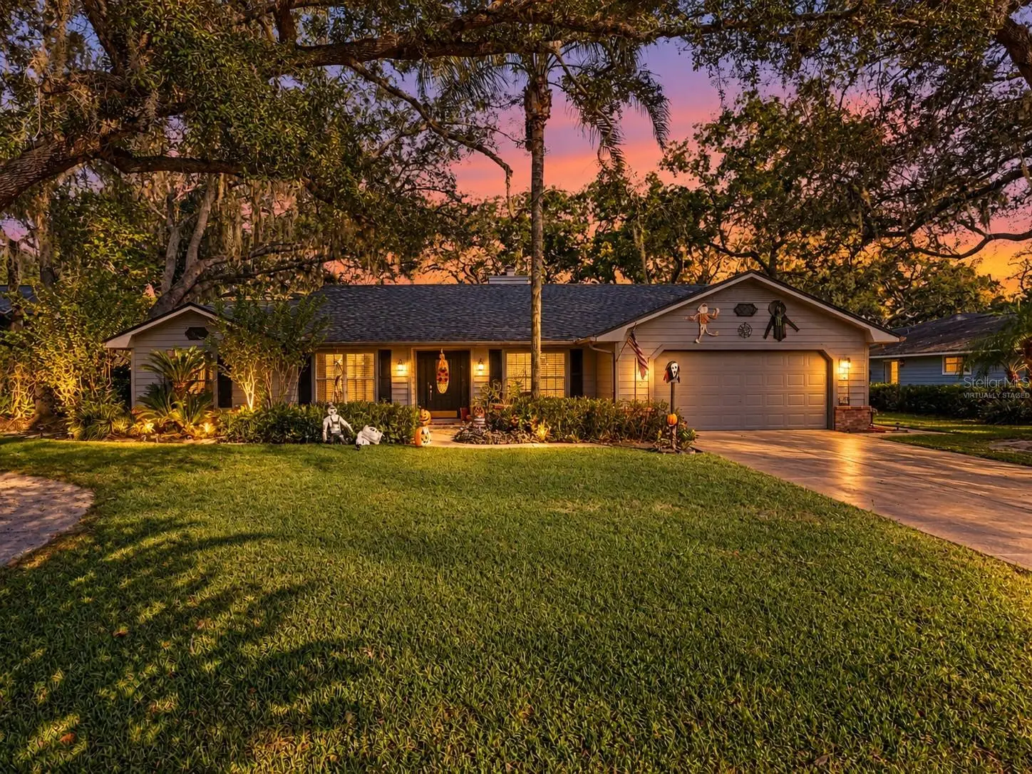 676 Mourning Dove Circle, FL