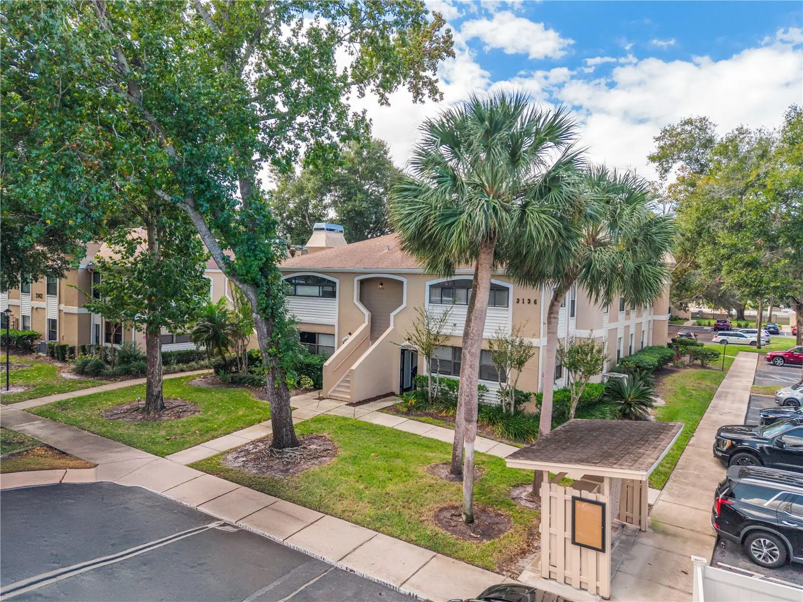 3136 Semoran Boulevard, FL