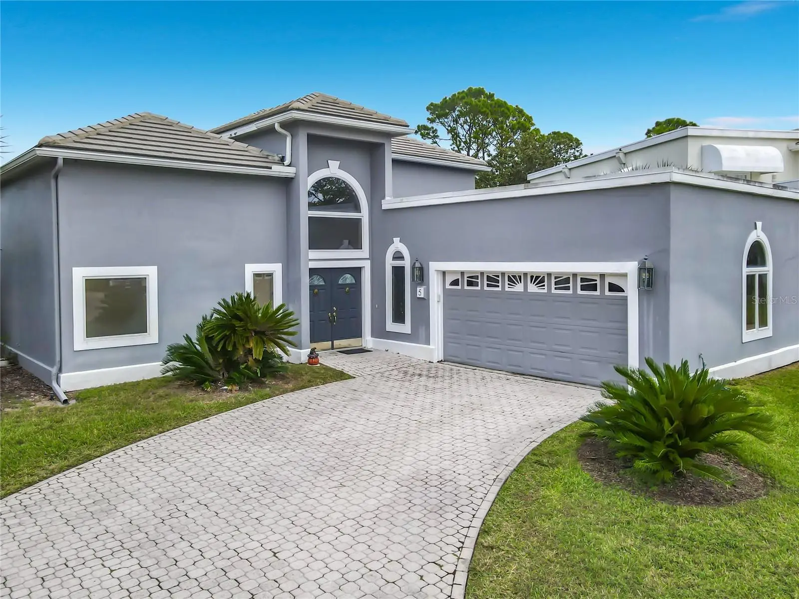 5 Bay Pointe Drive, FL