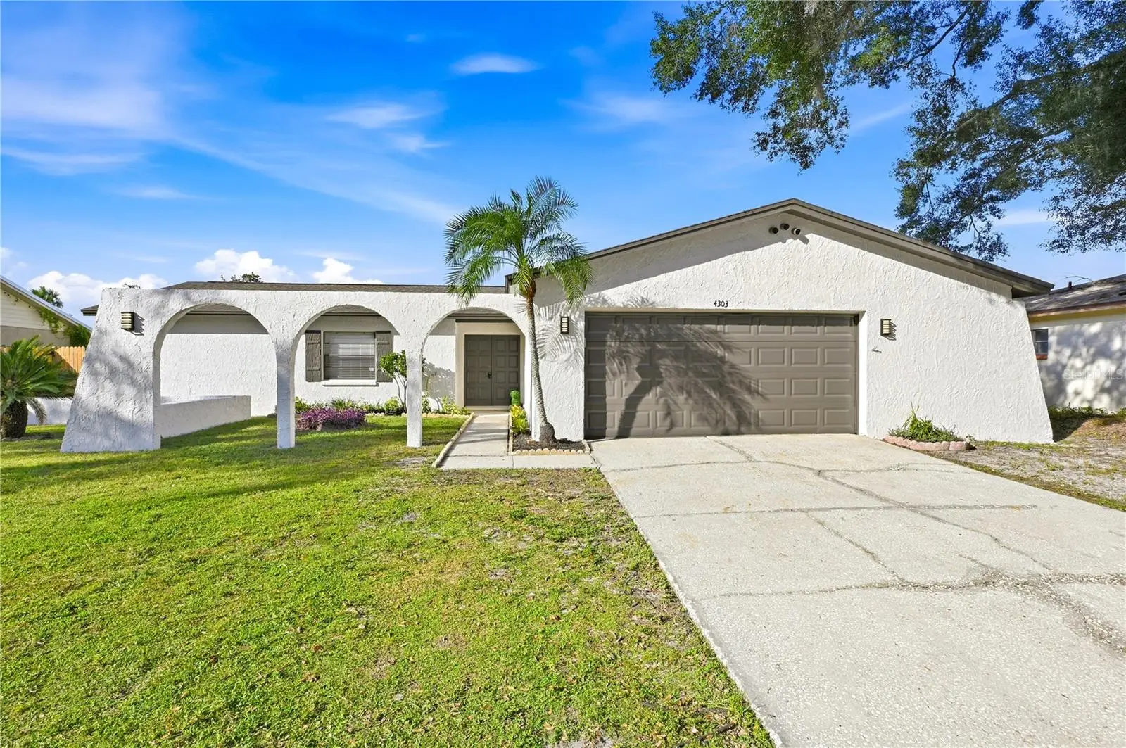 4303 Hollow Hill Drive, FL