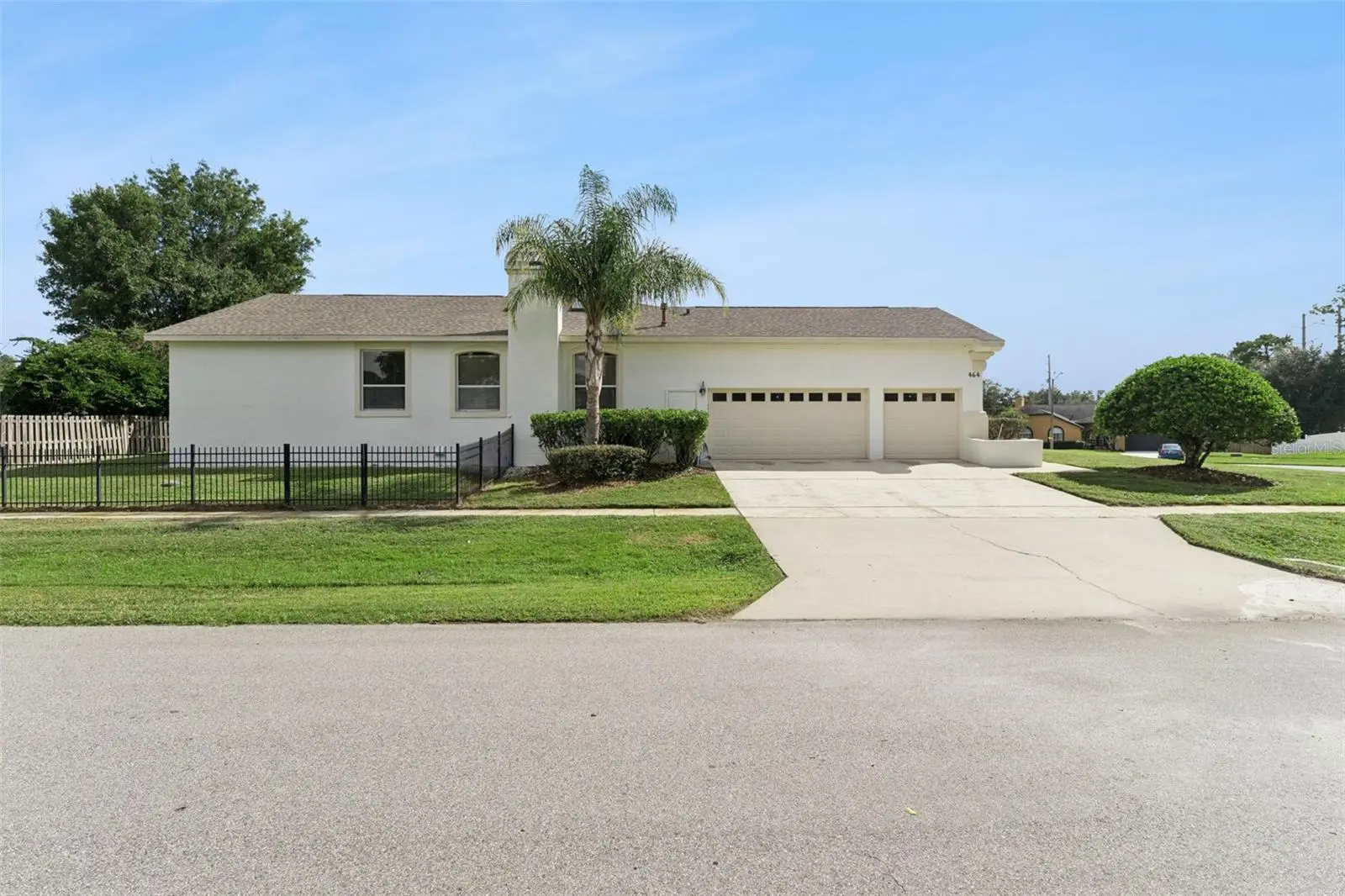 464 Elmwood Circle, FL