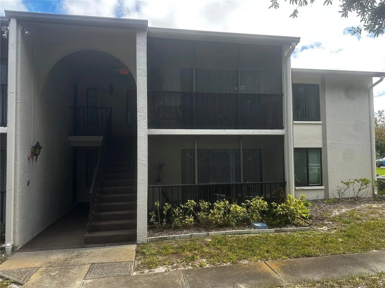 2600 Pine Ridge Way, FL