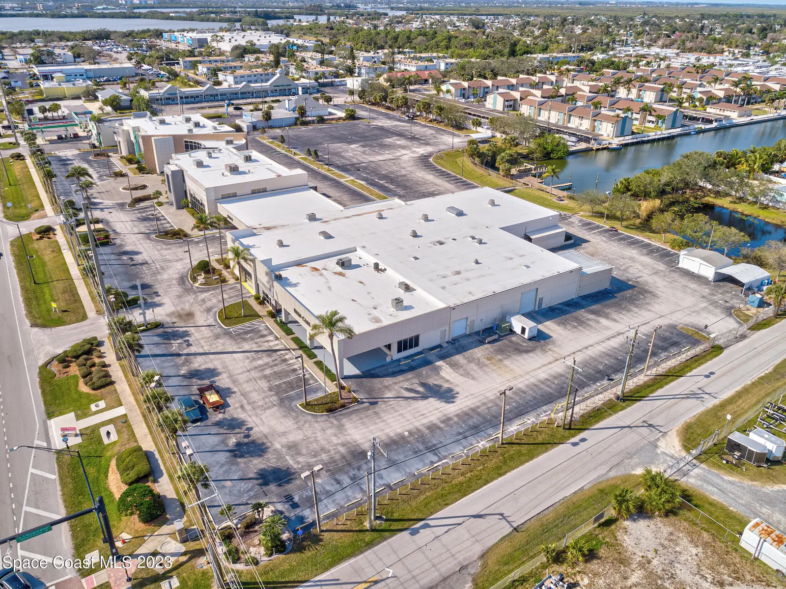 1850 E Merritt Island Causeway, Merritt Island, Fl 32952, FL