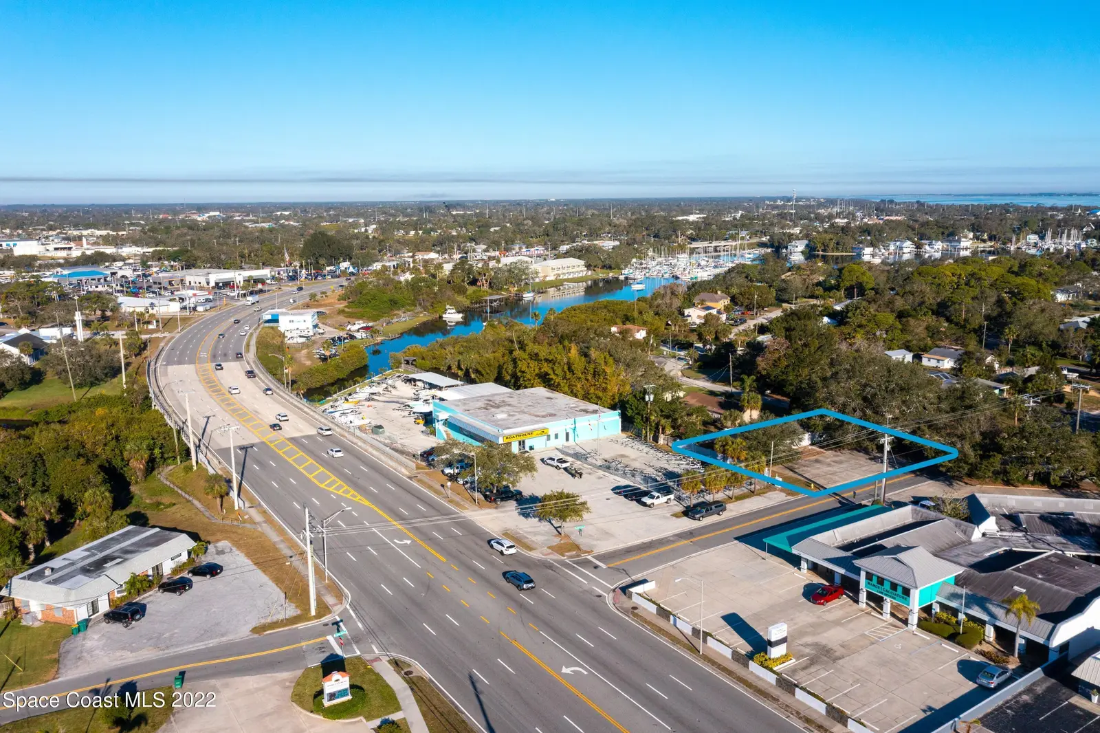690 Thomas Barbour Drive, Melbourne, Fl 32935, FL