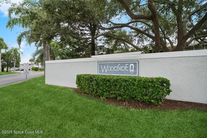 993 Sonesta Avenue Ne 205, Palm Bay, Fl 32905, FL