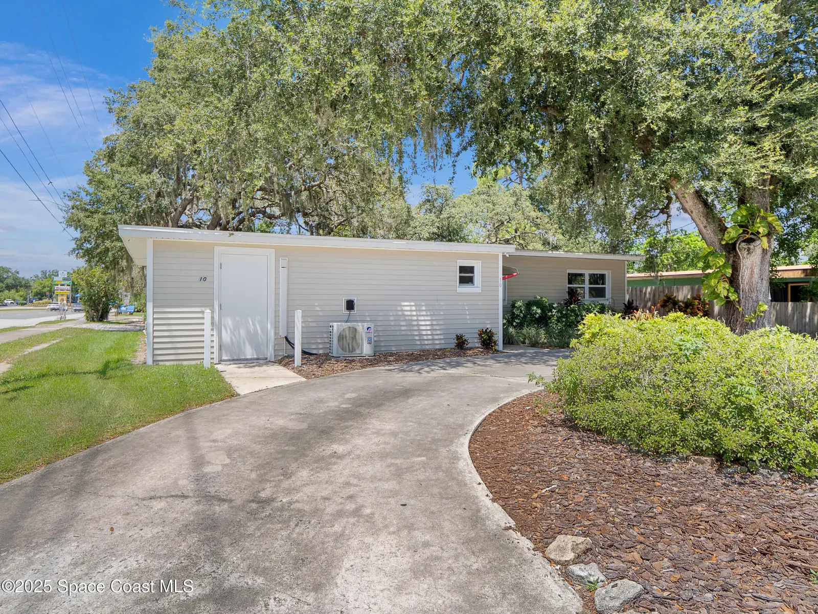 10 N Hilltop Drive, Titusville, Fl 32796, FL