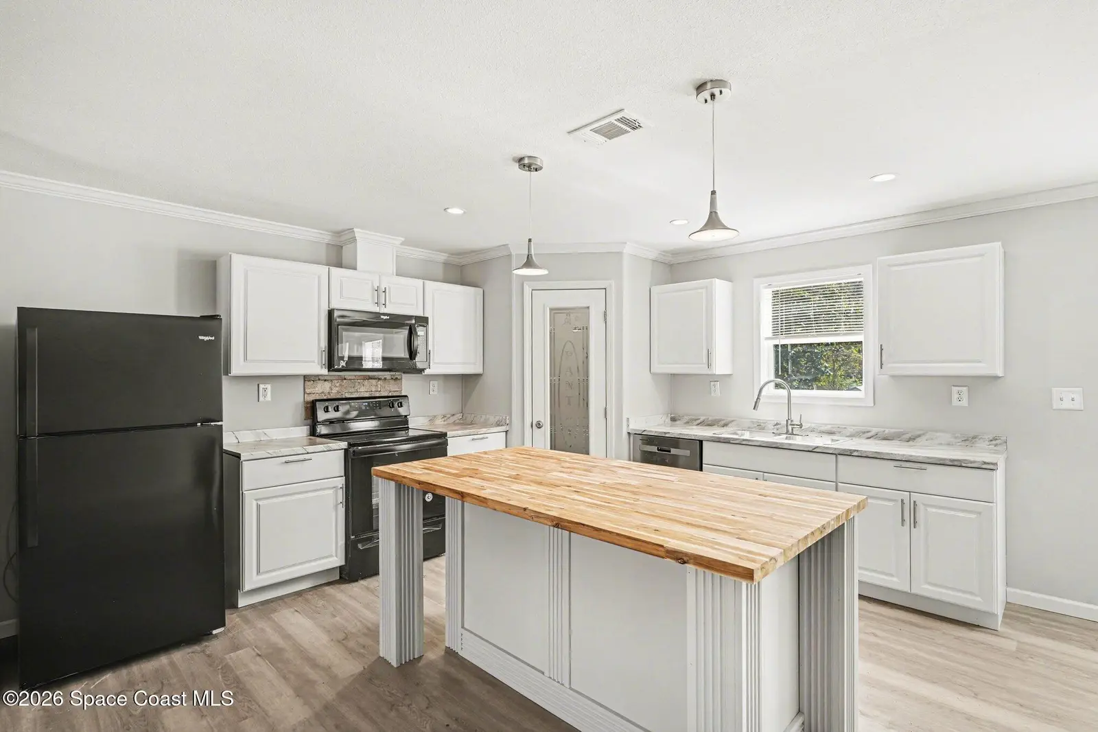 23950 Bass Road, Astor, Fl 32102, FL