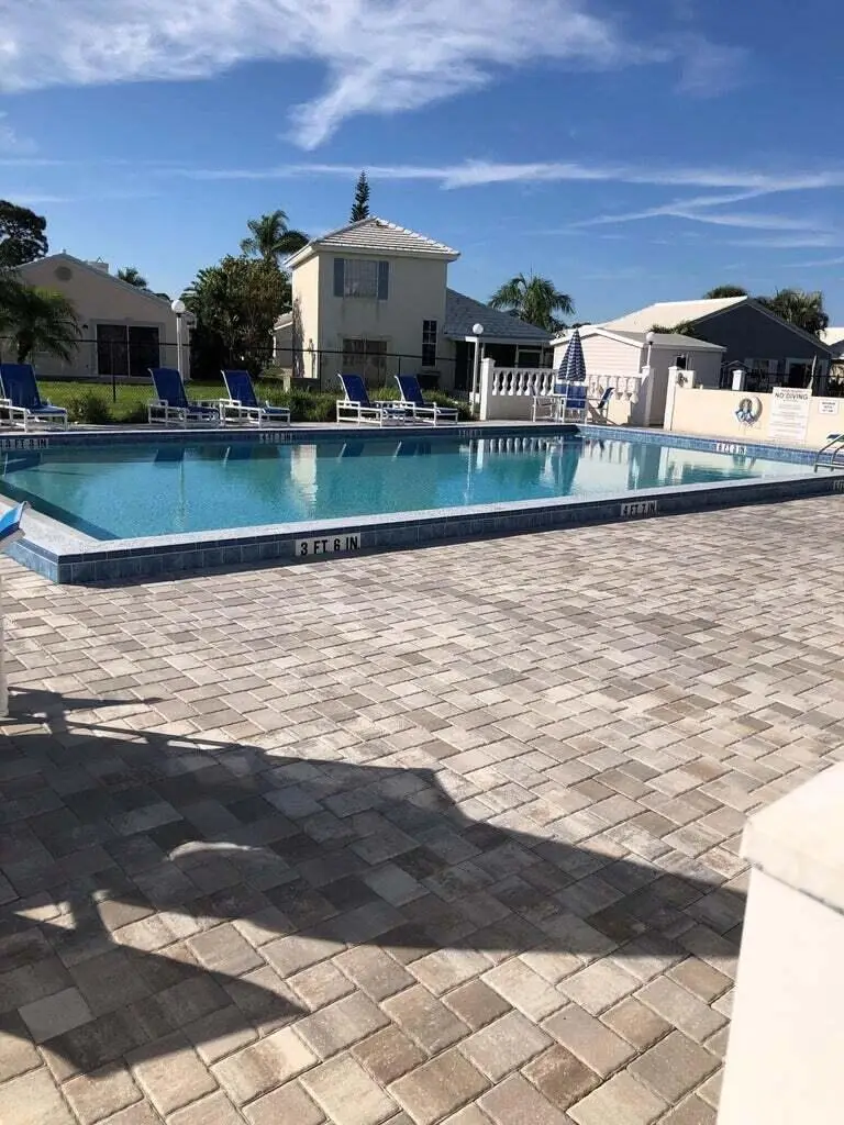 1180 Goldenrod Circle Ne, Palm Bay, Fl 32905, FL