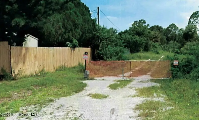 1380 Ginza Road Nw, Palm Bay, Fl 32907, FL