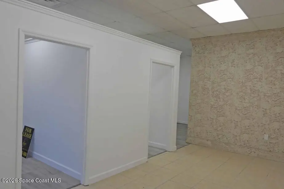 404 S Babcock Street 102, Melbourne, Fl 32901, FL