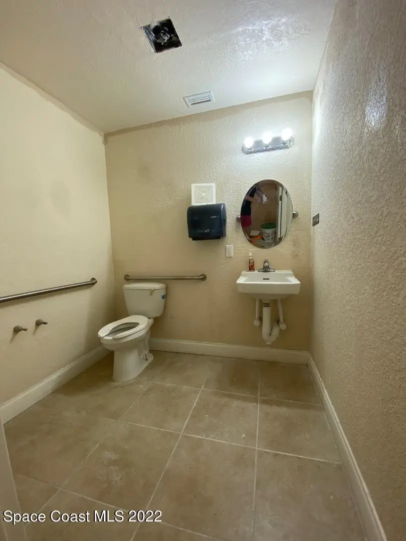 230 E Merritt Island Causeway #104, Merritt Island, Fl 32952, FL