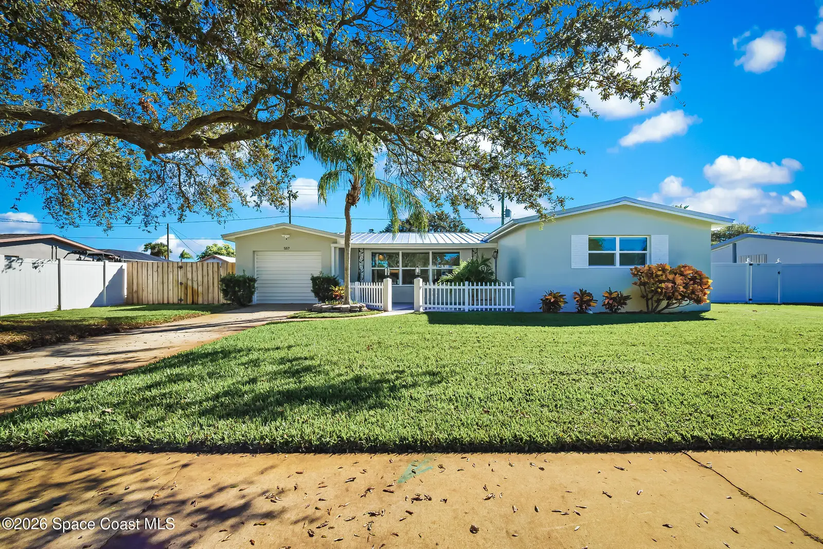 557 Ixora Drive, Melbourne, Fl 32935, FL