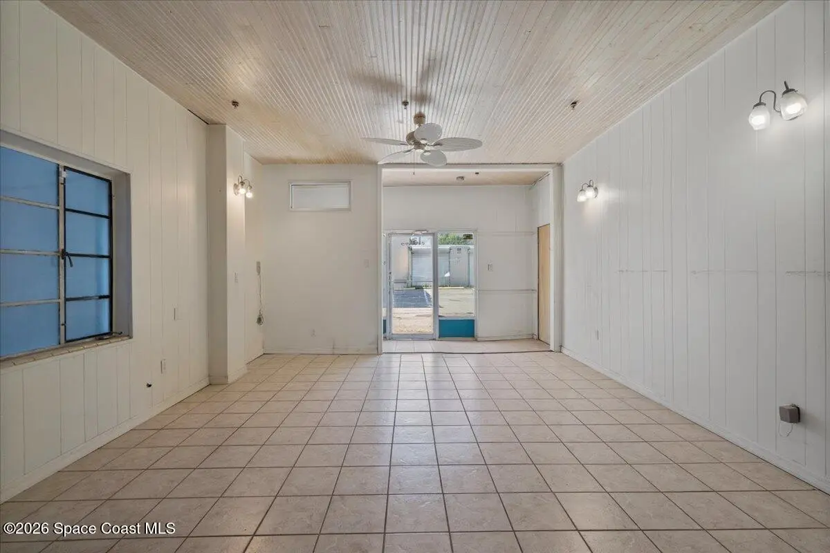 905 E New Haven Avenue 102, Melbourne, Fl 32901, FL