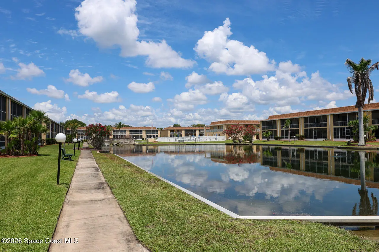 2135 N Courtenay Parkway 211, Merritt Island, Fl 32953, FL