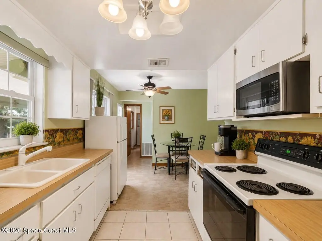 689 Caballero Avenue Se, Palm Bay, Fl 32909, FL
