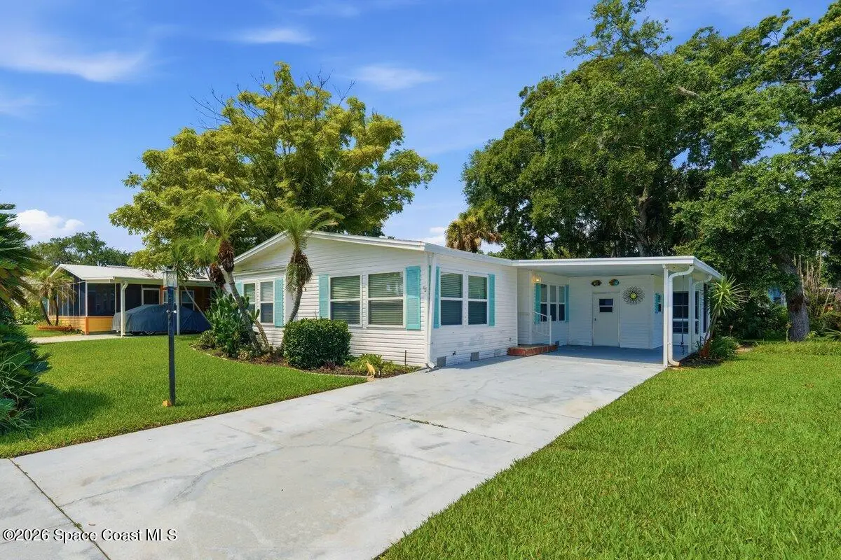 304 Portside Lane, Edgewater, Fl 32141, FL