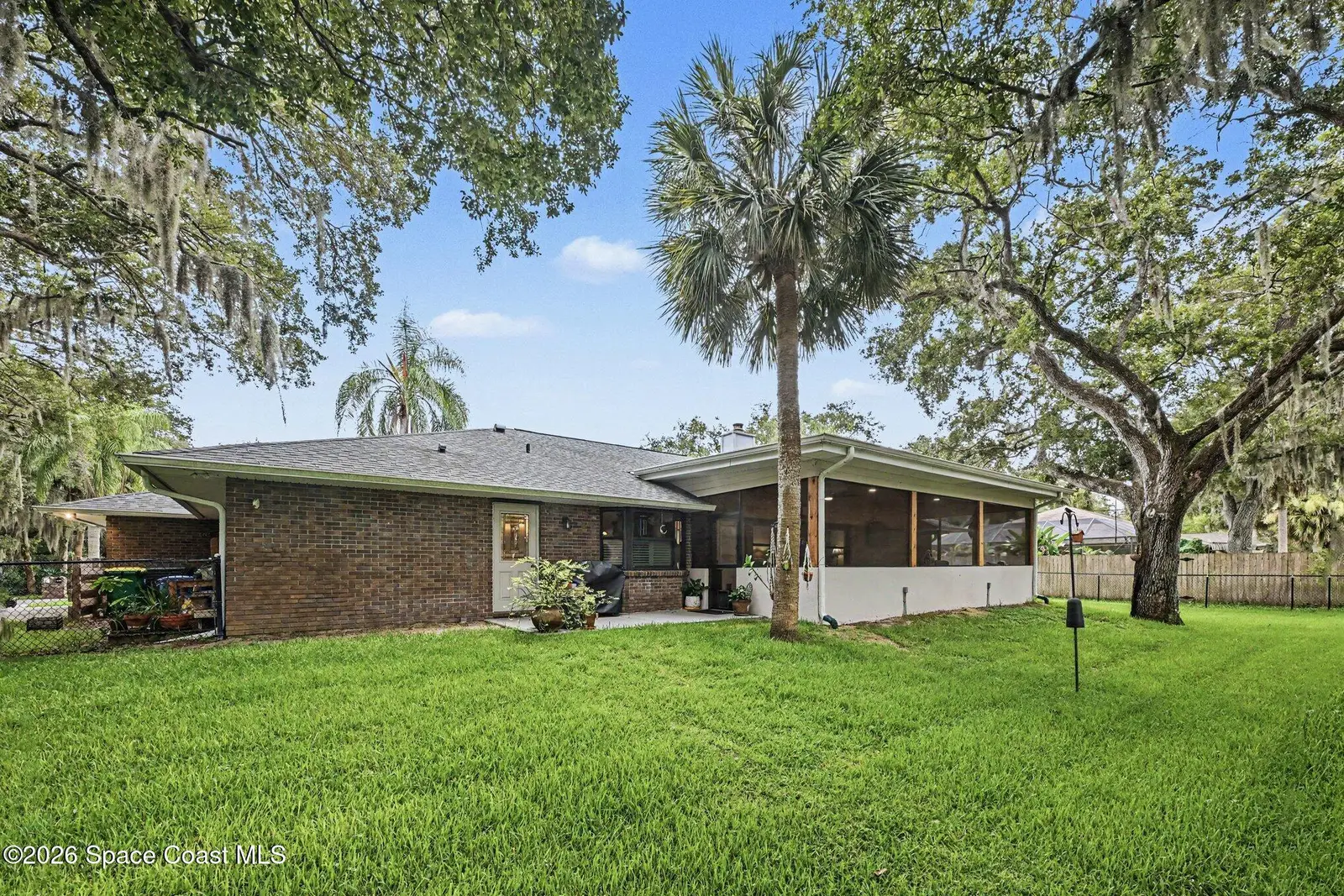 1810 Whispering Oaks Circle, Melbourne, Fl 32934, FL