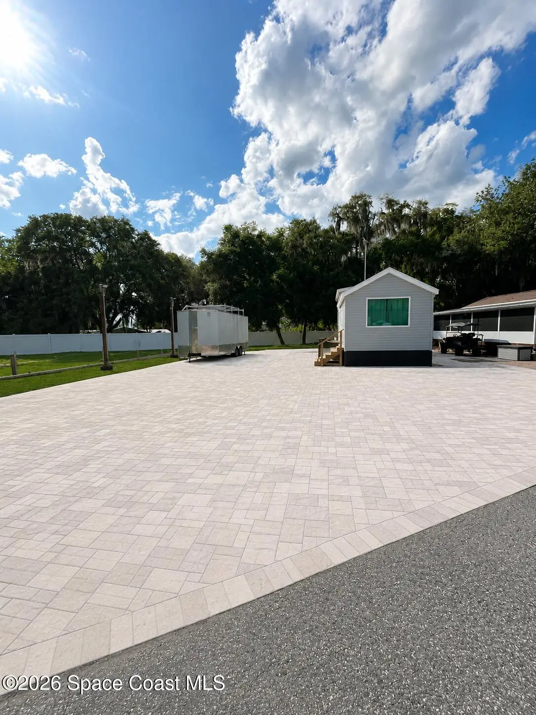 25091 Ne 143rd Place, Fort Mccoy, Fl 32134, FL