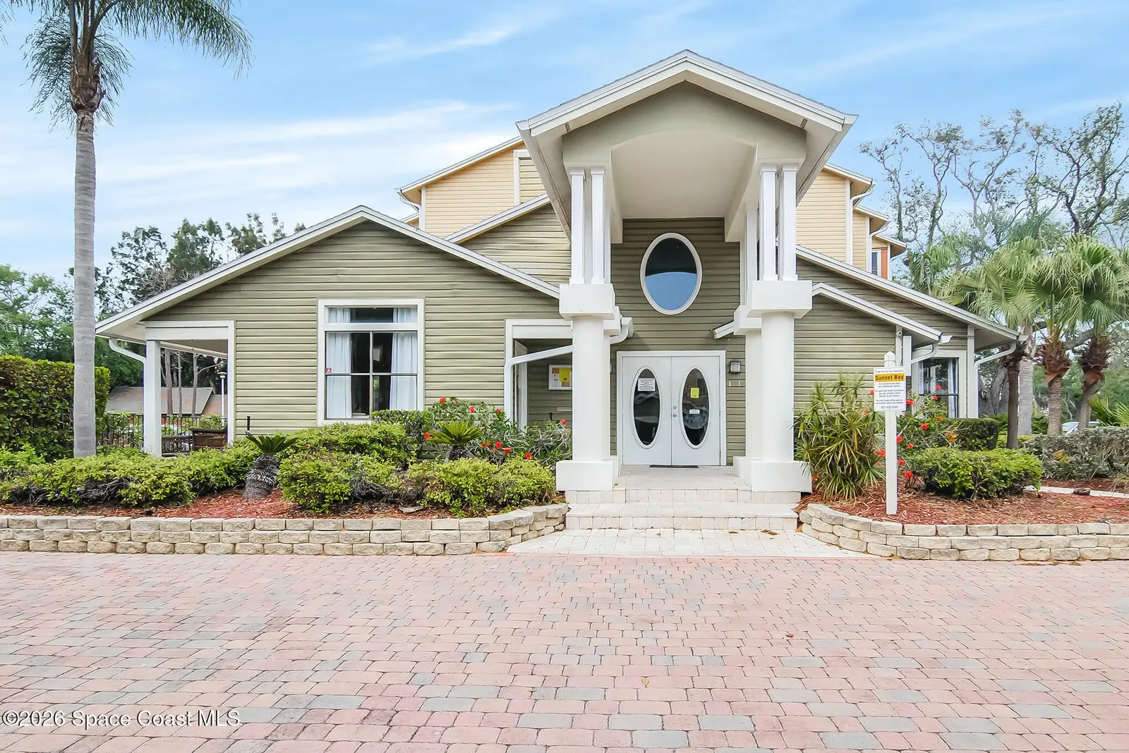 225 S Tropical Trail 207, Merritt Island, Fl 32952, FL