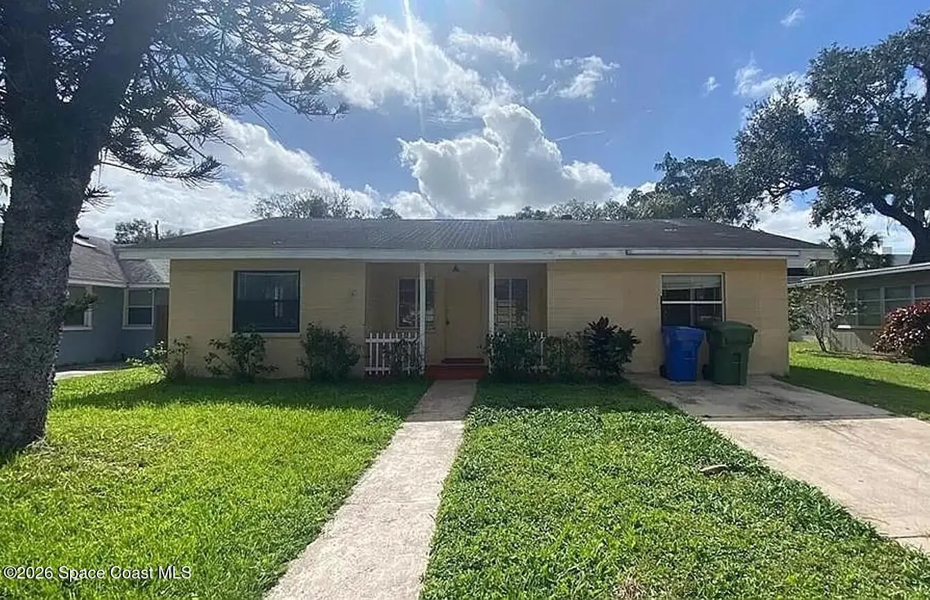 218 3rd Avenue E, Bradenton, Fl 34207, FL