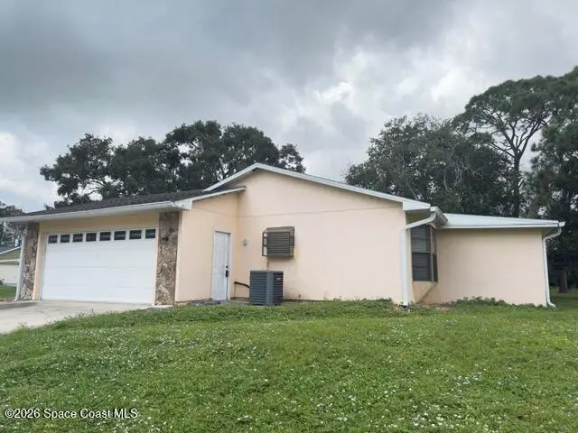 1200 Nienburg Avenue Nw, Palm Bay, Fl 32907, FL