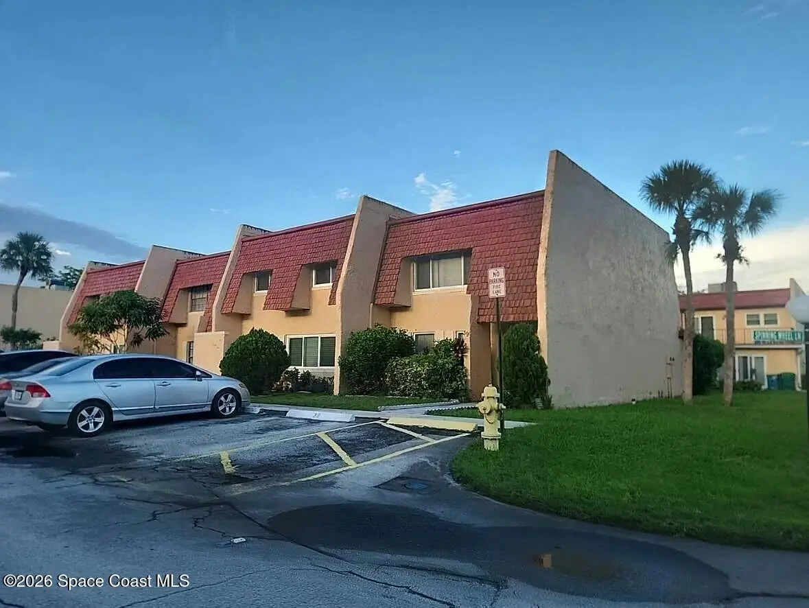 43 Spinning Wheel Lane, Tamarac, Fl 33319, FL