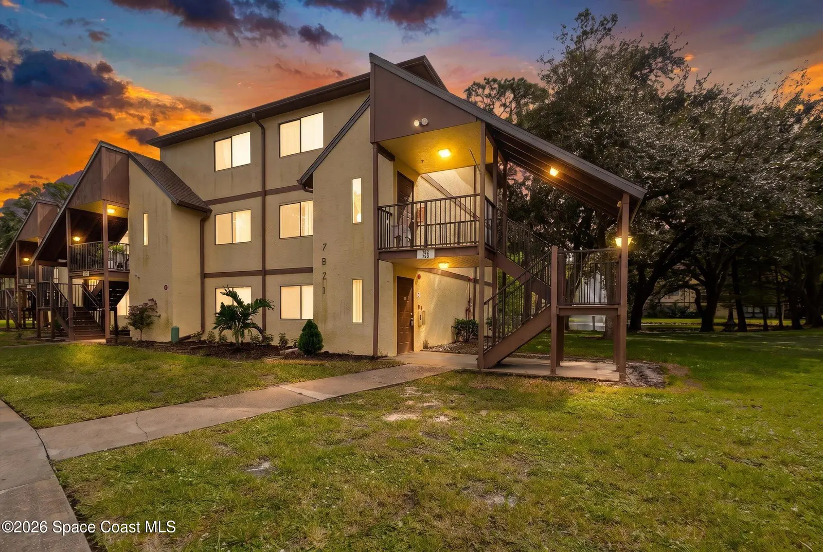 7821 Maplewood Drive 402, West Melbourne, Fl 32904, FL