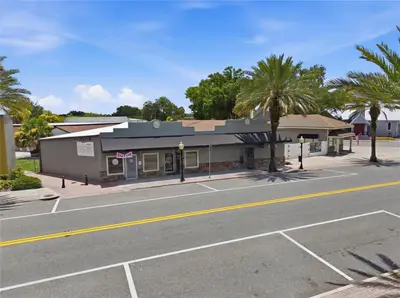 AUBURNDALE, FL — Commercial Sale