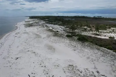 PASCAGOULA, MS — Land